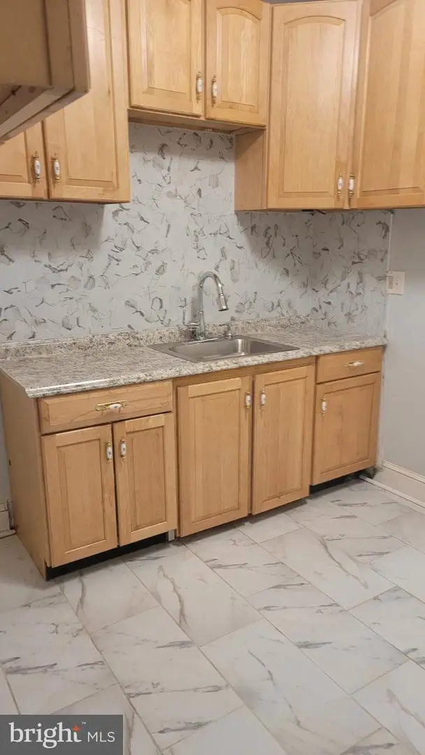 6327 Regent St, Philadelphia, PA 19142 - #3