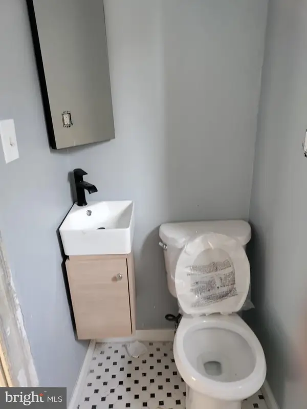 242 E Mayfield St, PHILADELPHIA, PA 19134