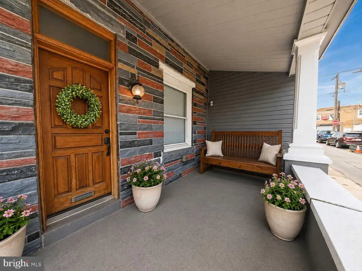 4490 Livingston St, Philadelphia, PA 19137 - #1