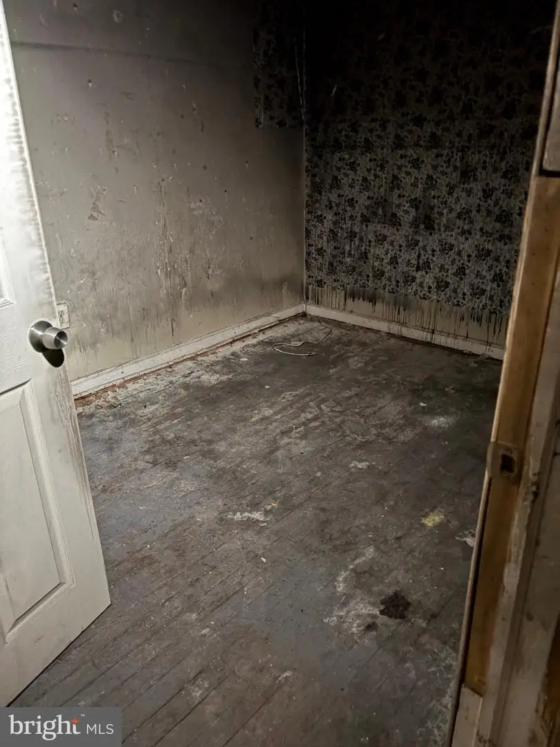 1942 E Thayer St, Philadelphia, PA 19134 - #2