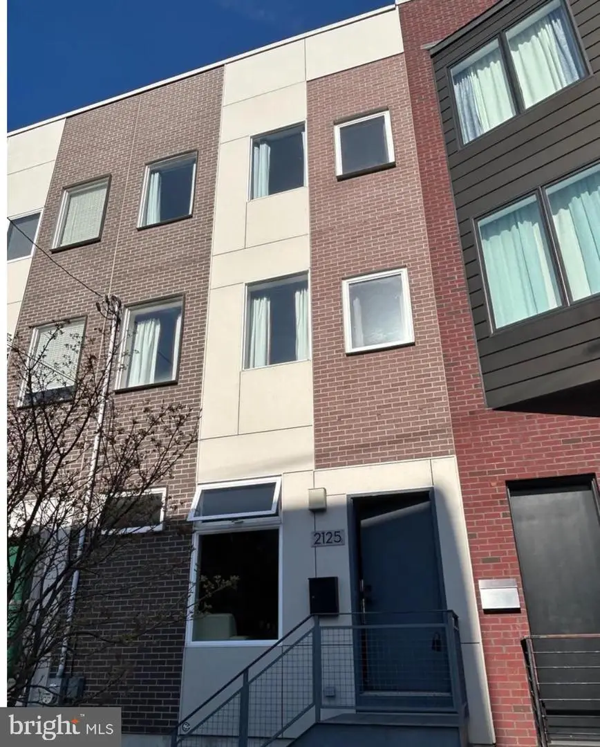 2125 E Cumberland St, Philadelphia, PA 19125 - #3