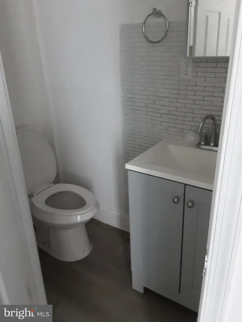 39 E Church Ln, Philadelphia, PA 19144 - #3