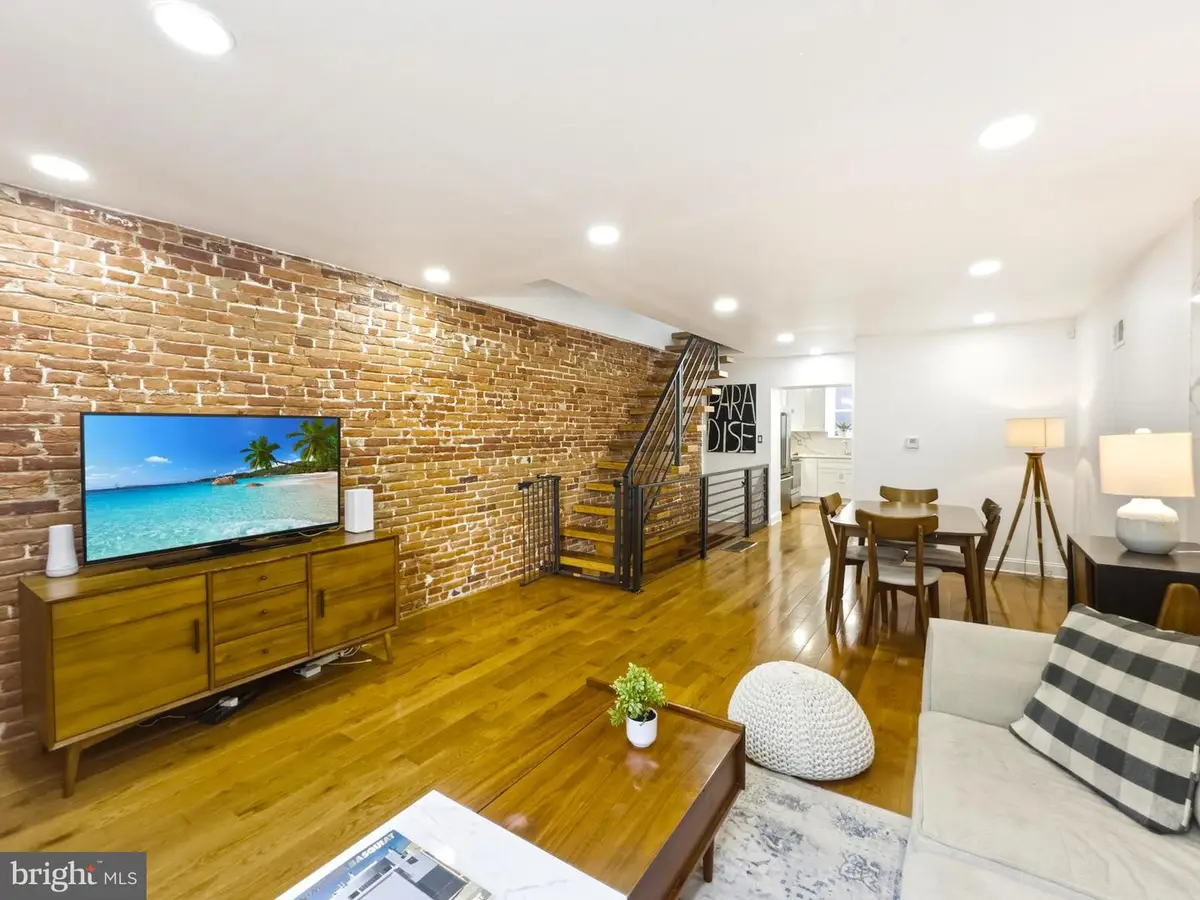 312 Manton St, Philadelphia, PA 19147 - #1