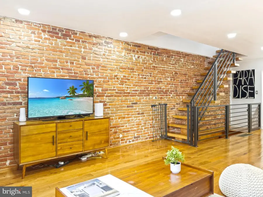 312 Manton St, Philadelphia, PA 19147 - #2