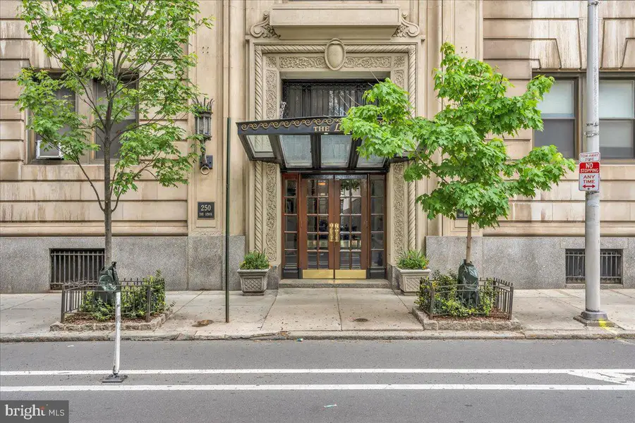250 S 13th St #1d, Philadelphia, PA 19107 - #3