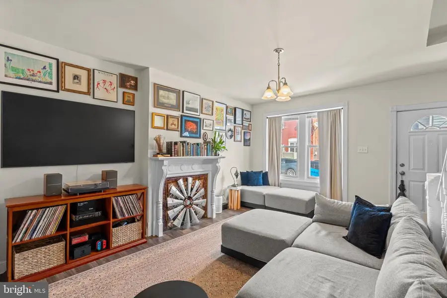 406 N 42nd St, Philadelphia, PA 19104 - #3