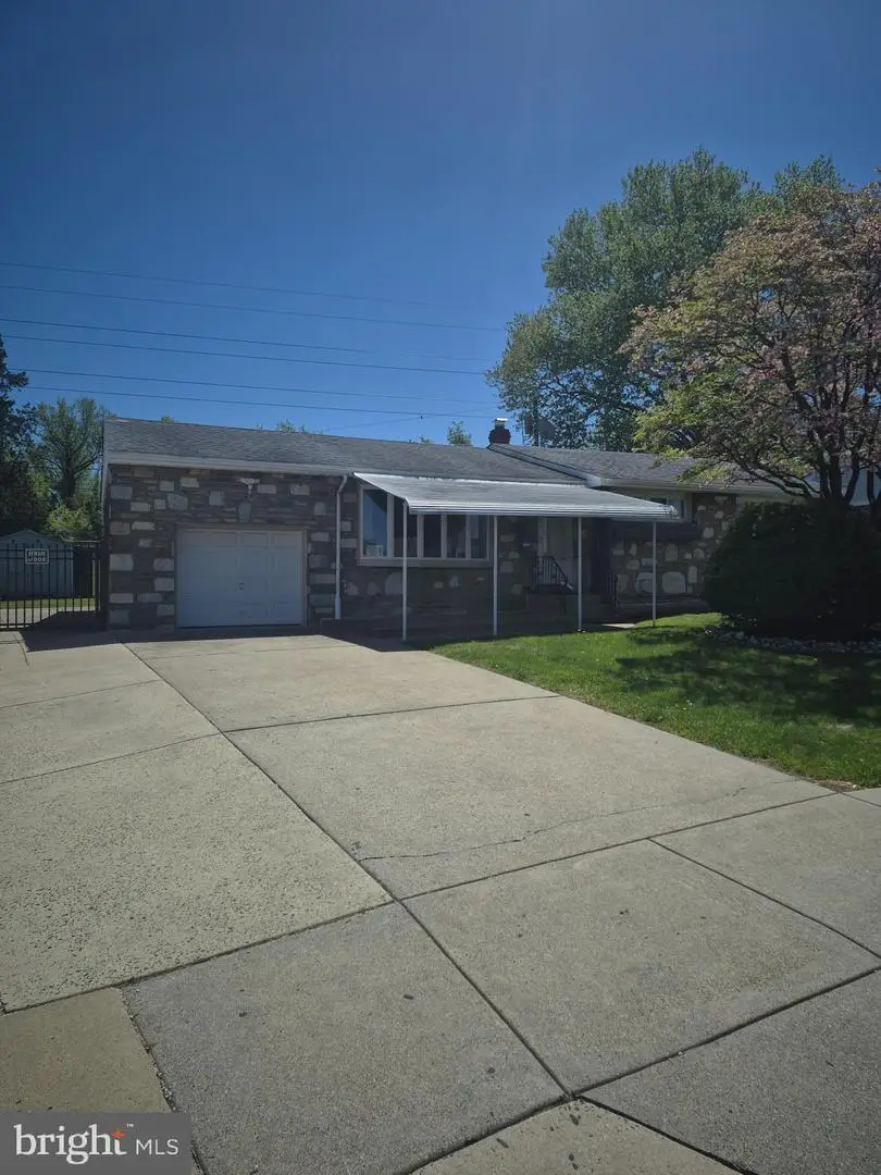 9717 Dedaker St, Philadelphia, PA 19115 - #2