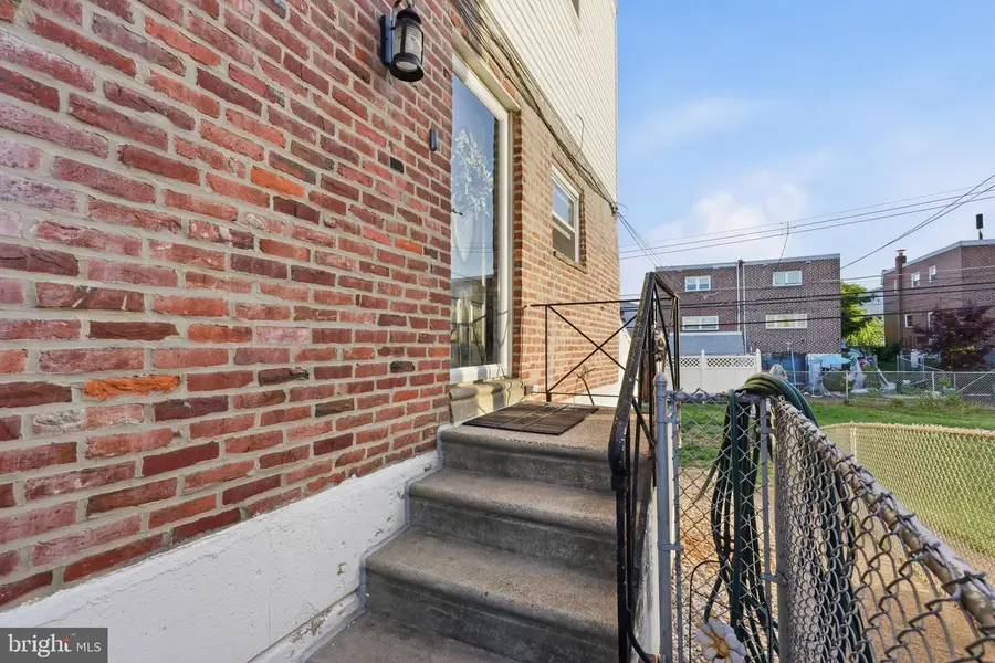 2754 Clayton St, Philadelphia, PA 19152 - #3