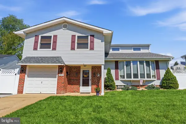 8876 Rising Sun Ave, PHILADELPHIA, PA 19115