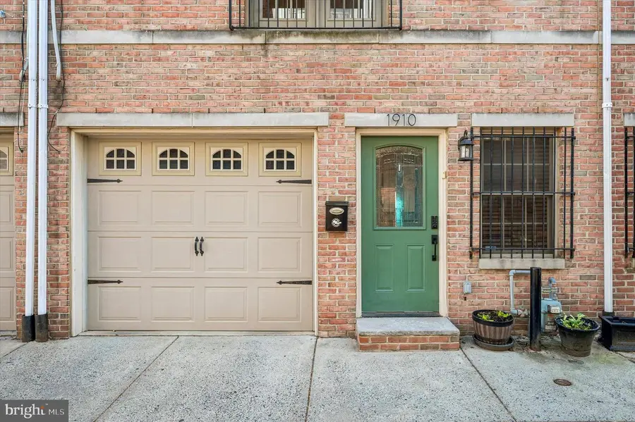 1910 Webster St, Philadelphia, PA 19146 - #2