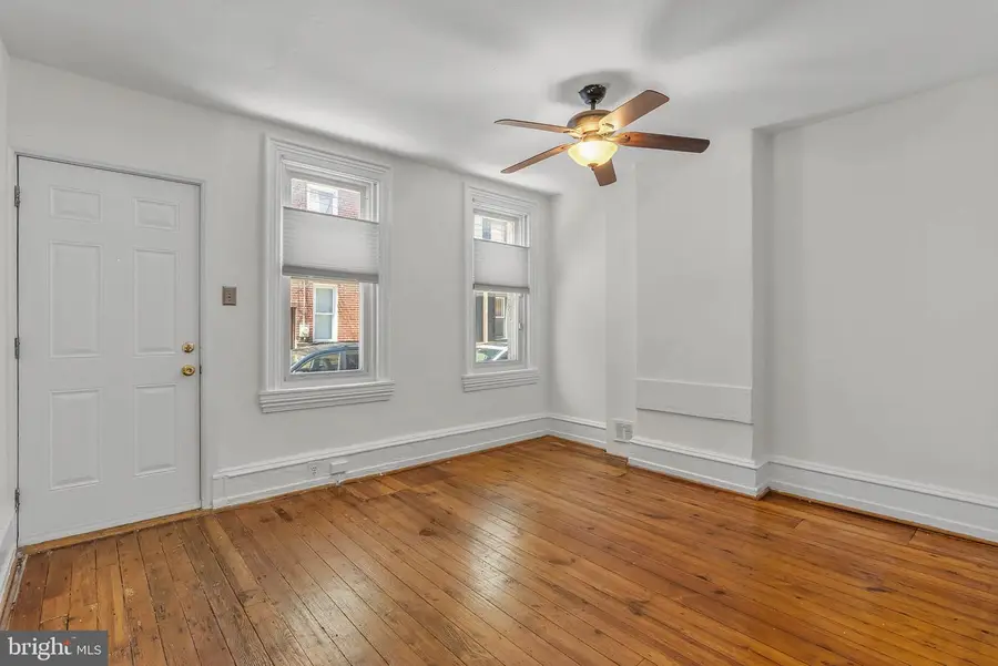 1033 S Cleveland St, Philadelphia, PA 19146 - #3