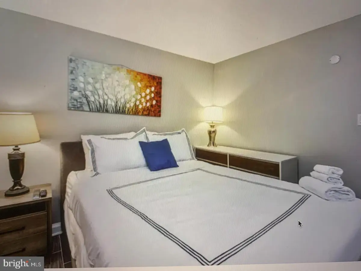 2135 Walnut St #901, Philadelphia, PA 19103 - #1