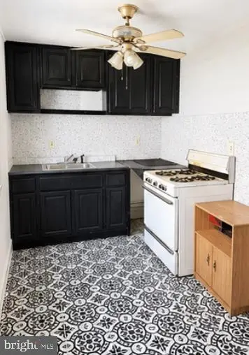 2107 Tasker St, Philadelphia, PA 19145 - #2