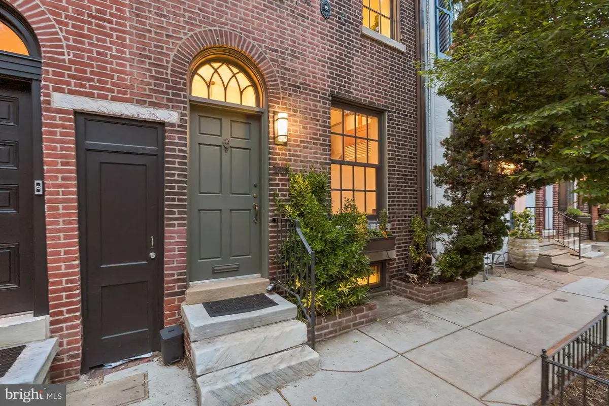 2415 Pine St, Philadelphia, PA 19103 - #1