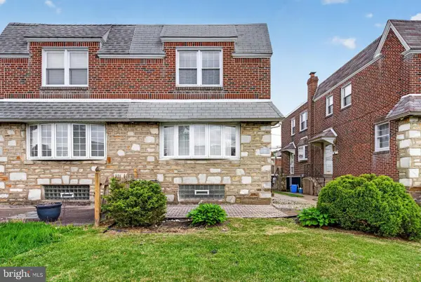 8129 Revere St, PHILADELPHIA, PA 19152