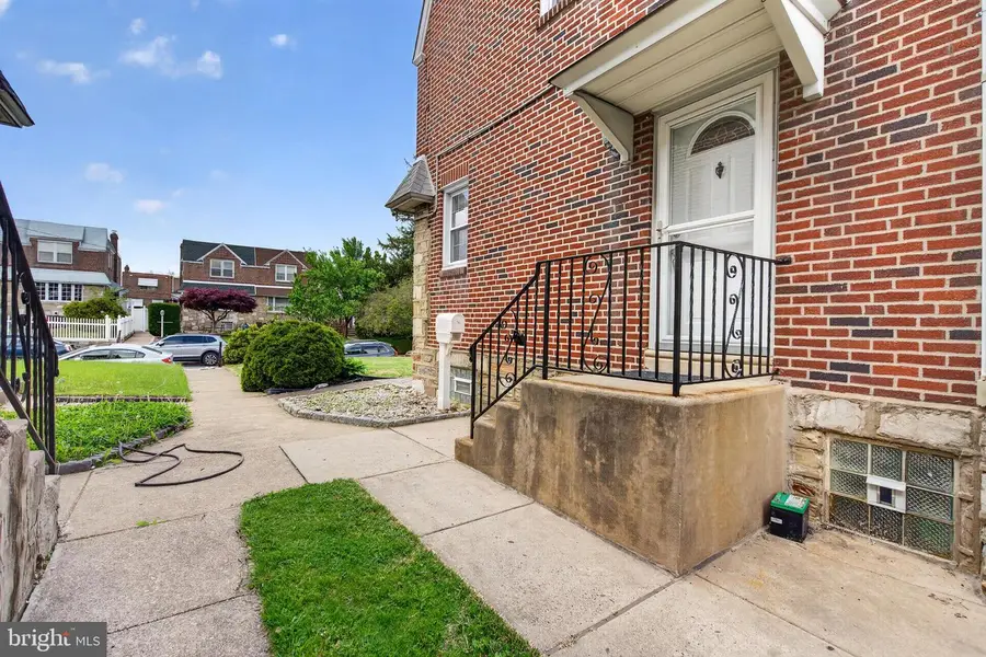 8129 Revere St, Philadelphia, PA 19152 - #3