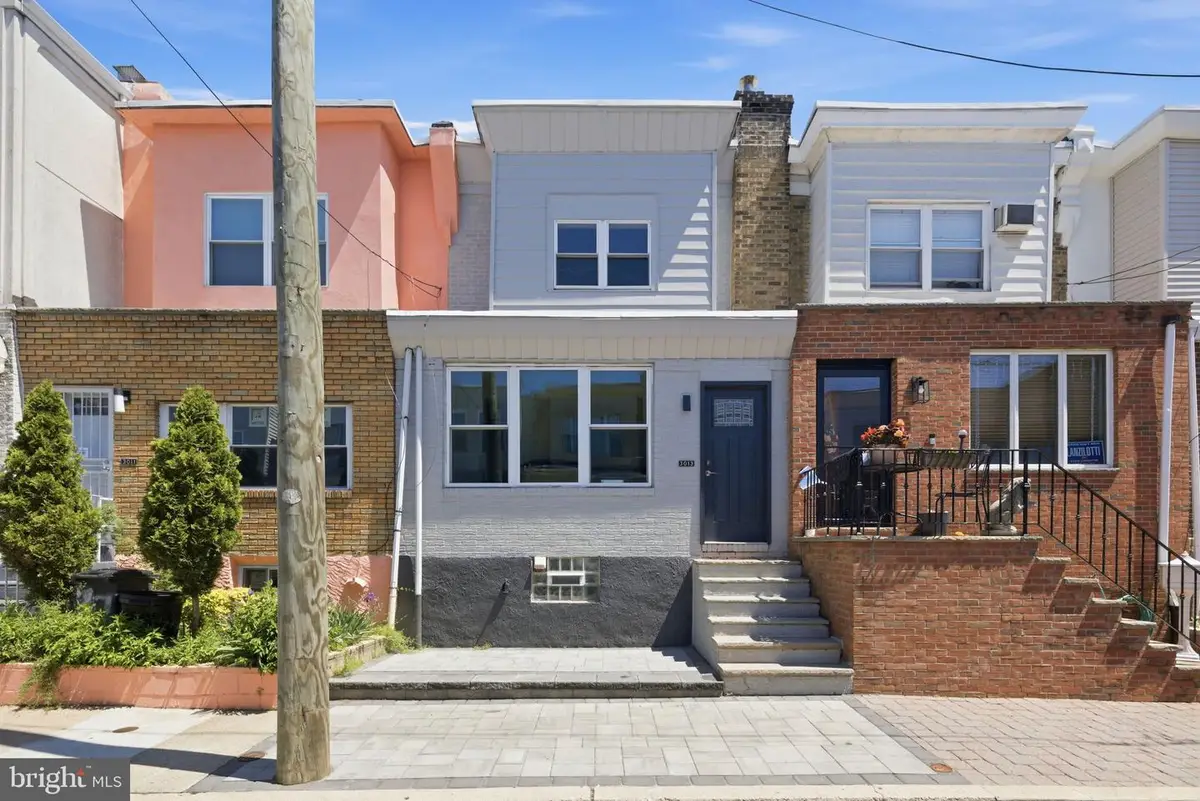 3013 S Carlisle St, Philadelphia, PA 19145 - #1