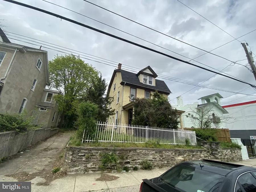 321-00 E Price St, Philadelphia, PA 19144 - #2