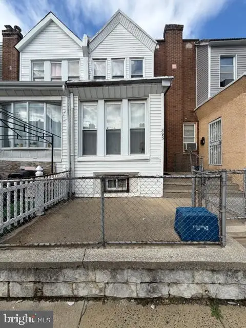 895 Marcella St, PHILADELPHIA, PA 19124