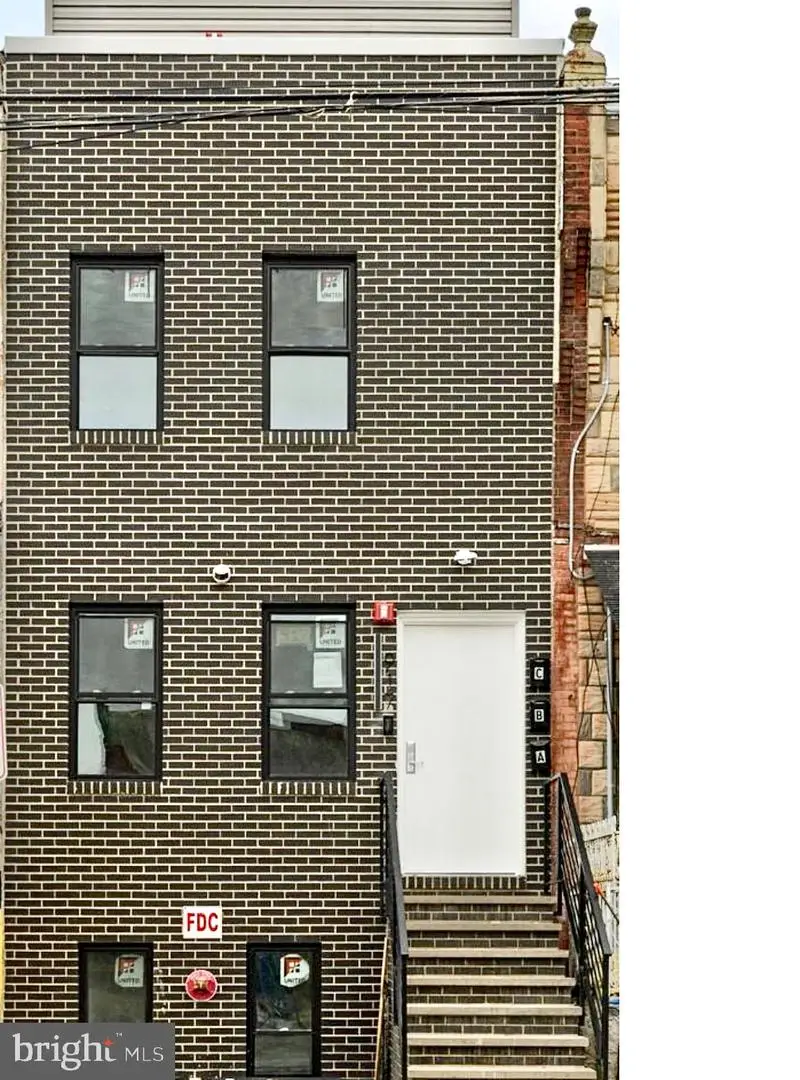 913 N 43rd St, Philadelphia, PA 19104 - #1