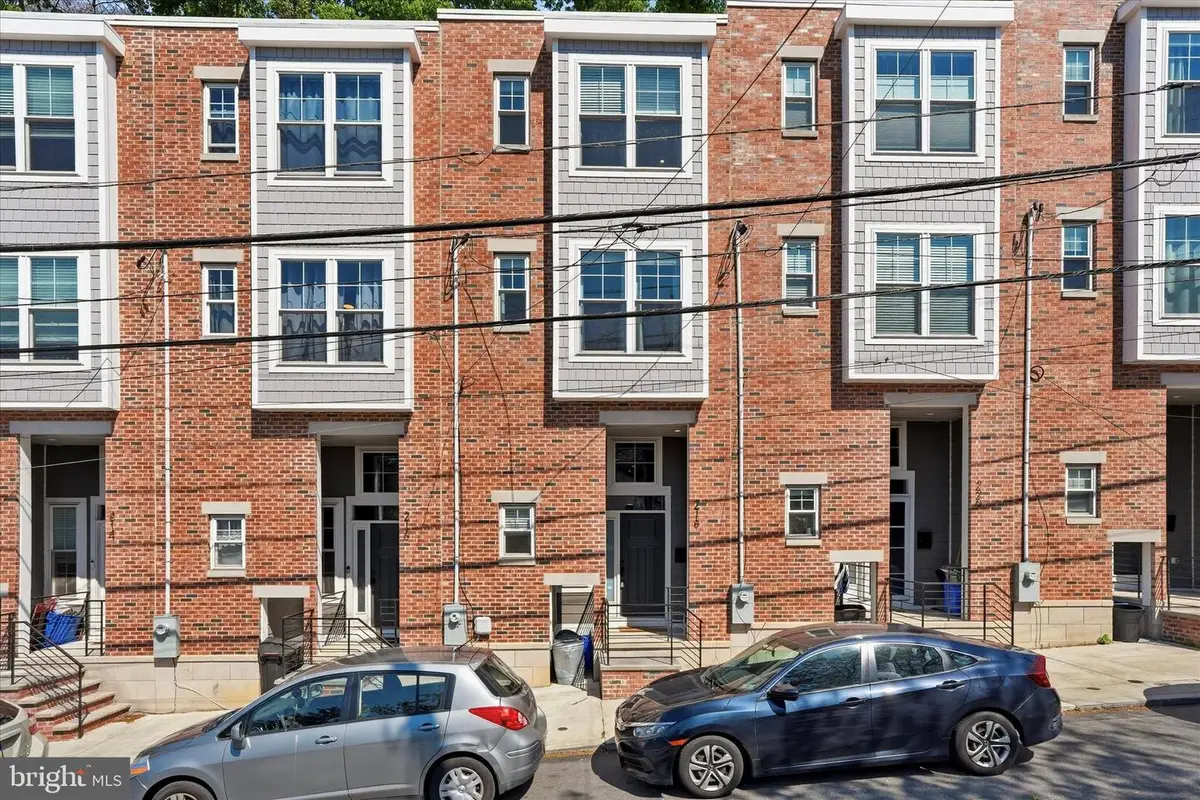 218 Fountain St, Philadelphia, PA 19128 - #1