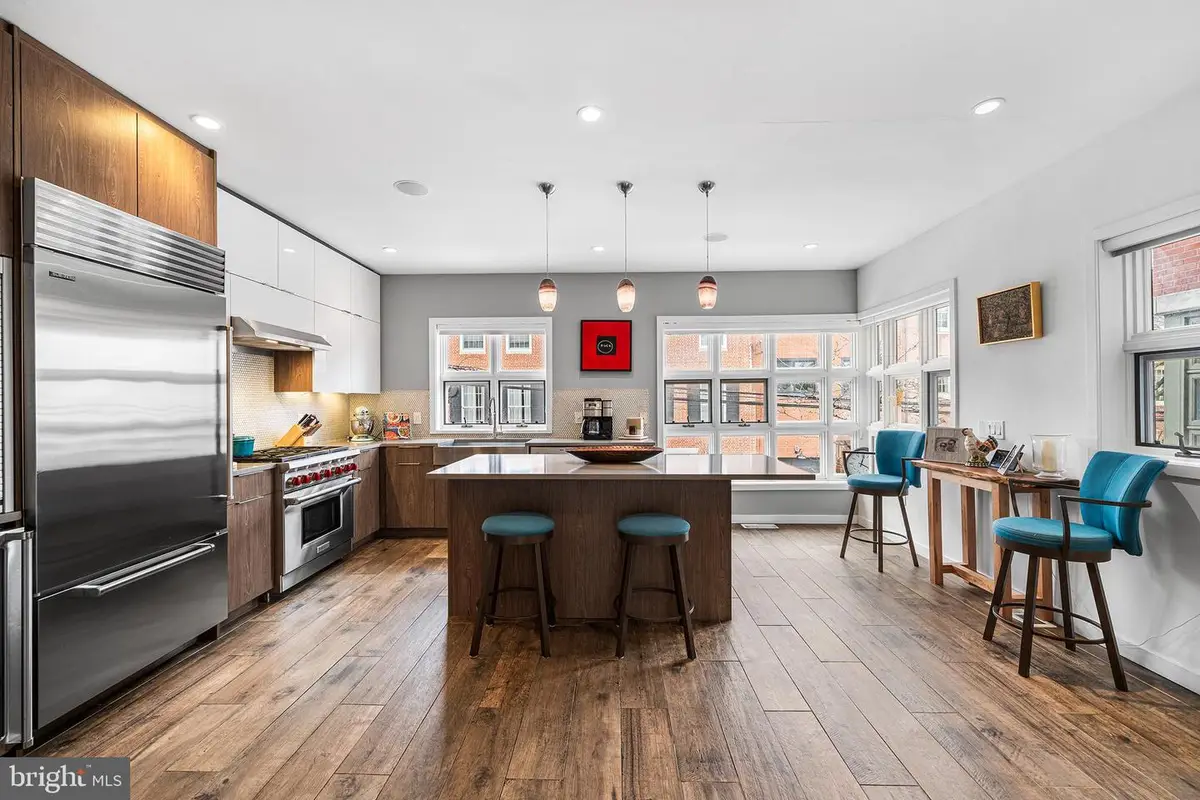 114 Bainbridge St, Philadelphia, PA 19147 - #1