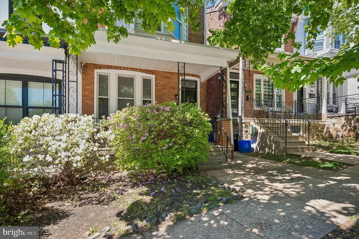 302 Fountain St, Philadelphia, PA 19128 - #1
