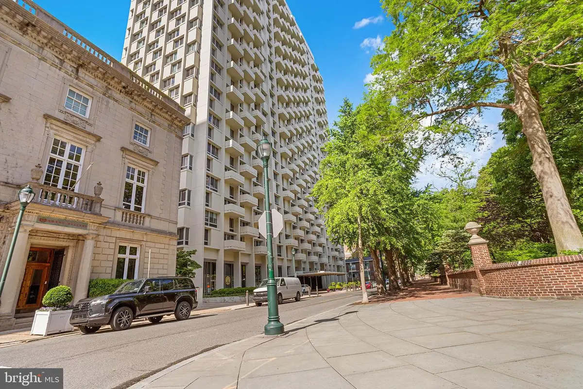 604-36 S Washington Sq #2311, Philadelphia, PA 19106 - #1