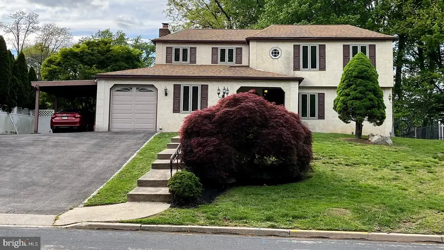 924 Clyde Ln, Philadelphia, PA 19128 - #2
