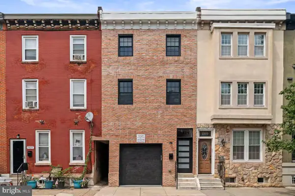 1821 Christian St, PHILADELPHIA, PA 19146