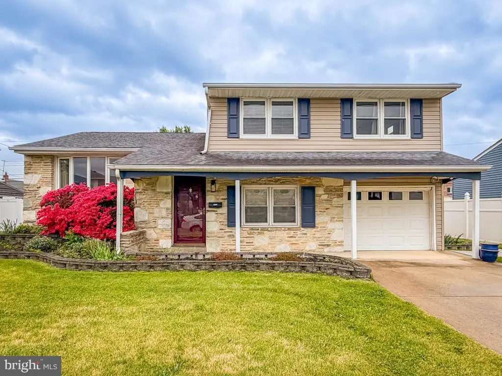 9965 Hardy Rd, Philadelphia, PA 19115 - #1