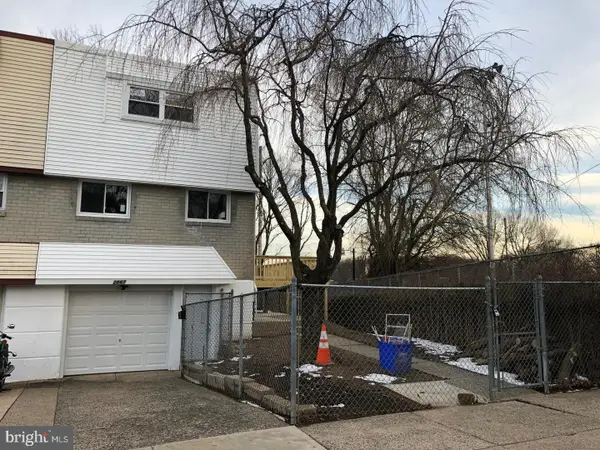 2867 Sebring Rd, PHILADELPHIA, PA 19152