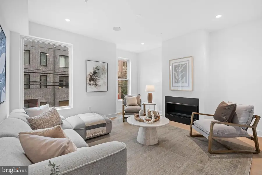654 Fairmount Ave #model, Philadelphia, PA 19123 - #3