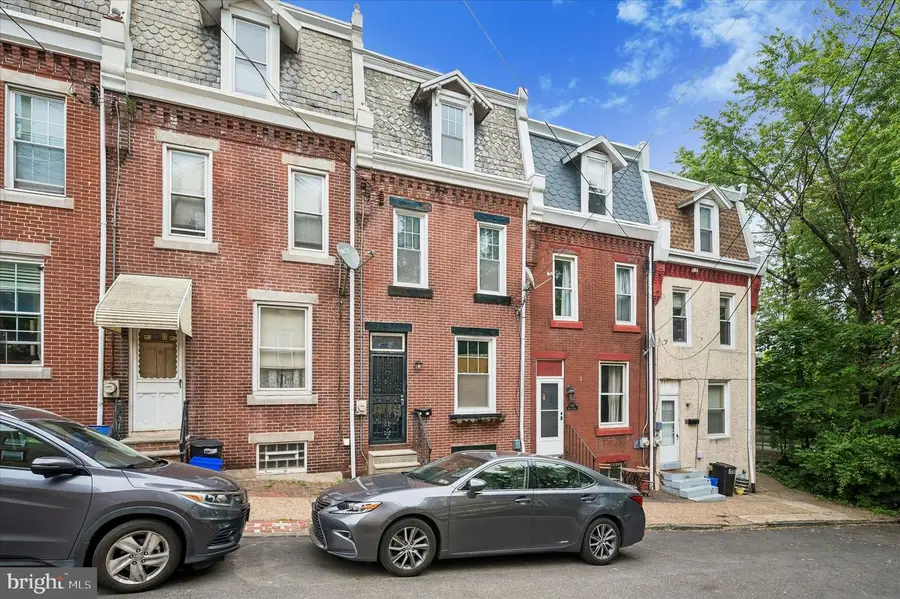 3305 Krail St, Philadelphia, PA 19129 - #2