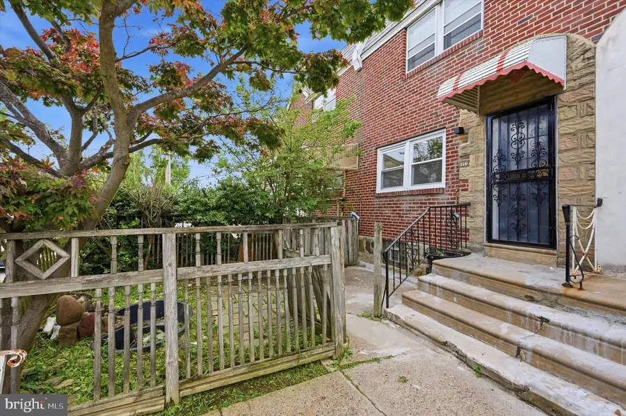 6451 Akron St, Philadelphia, PA 19149 - #2