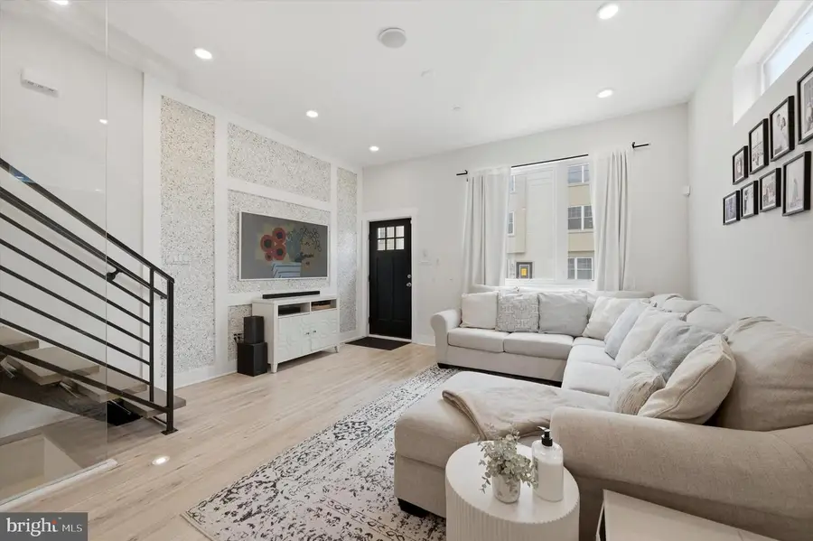 101 E Phil Ellena St, Philadelphia, PA 19119 - #3