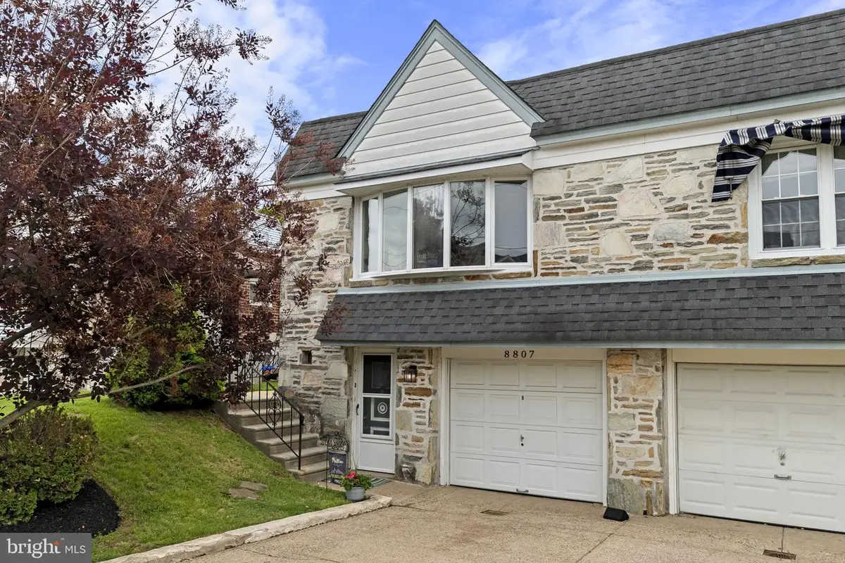 8807 Danbury St, Philadelphia, PA 19152 - #1
