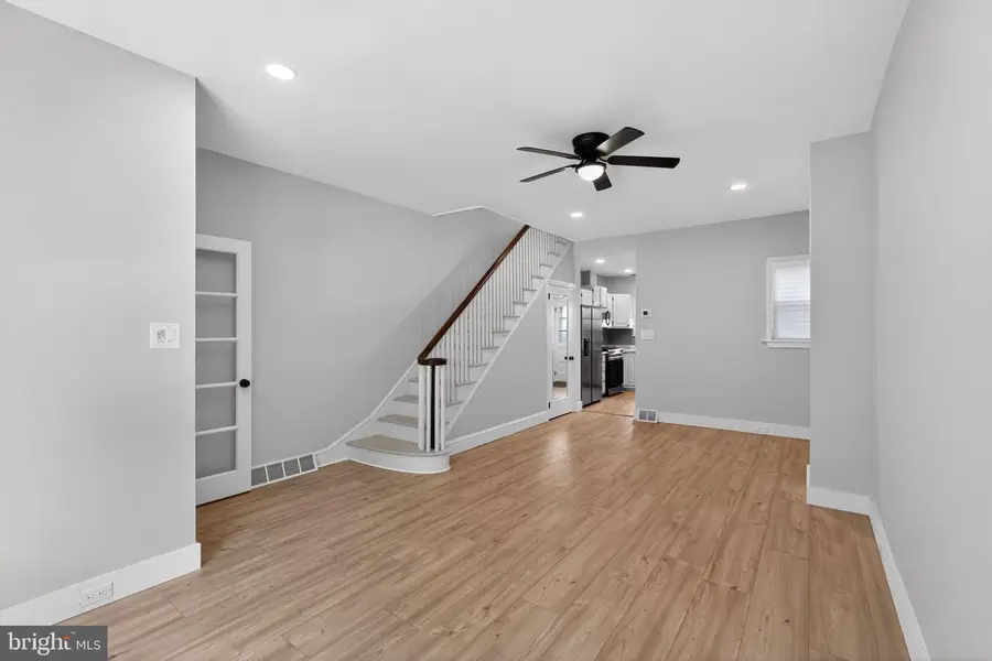2537 S Chadwick St, Philadelphia, PA 19145 - #2