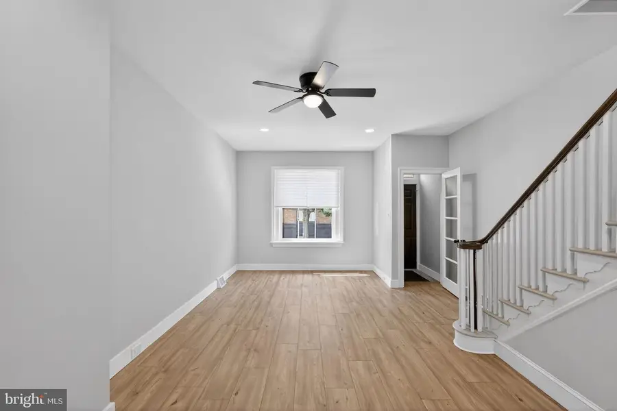 2537 S Chadwick St, Philadelphia, PA 19145 - #3