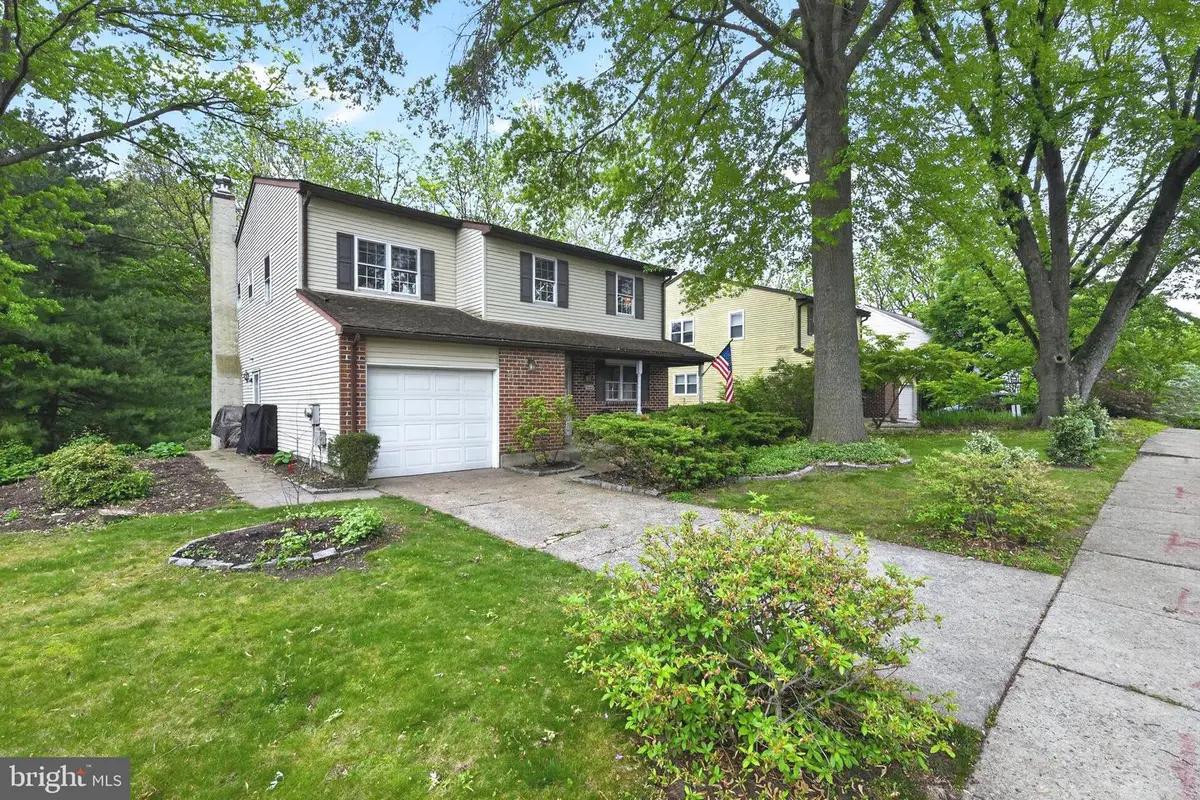 9033 Lykens Ln, Philadelphia, PA 19128 - #1