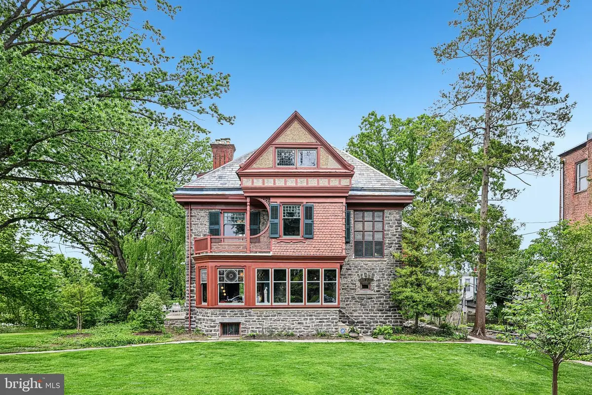 51 E Penn St, Philadelphia, PA 19144 - #1
