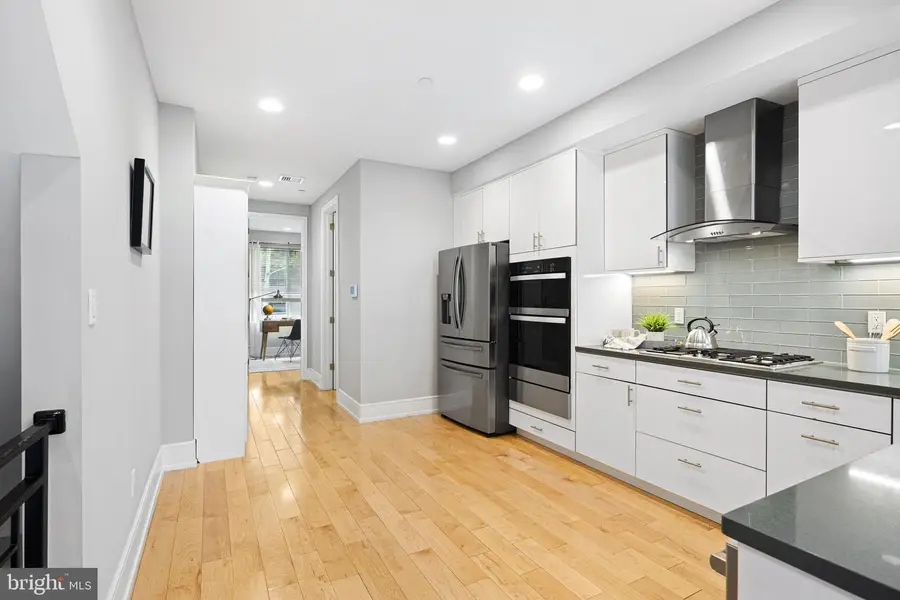1004 S 17th St #a, Philadelphia, PA 19146 - #3