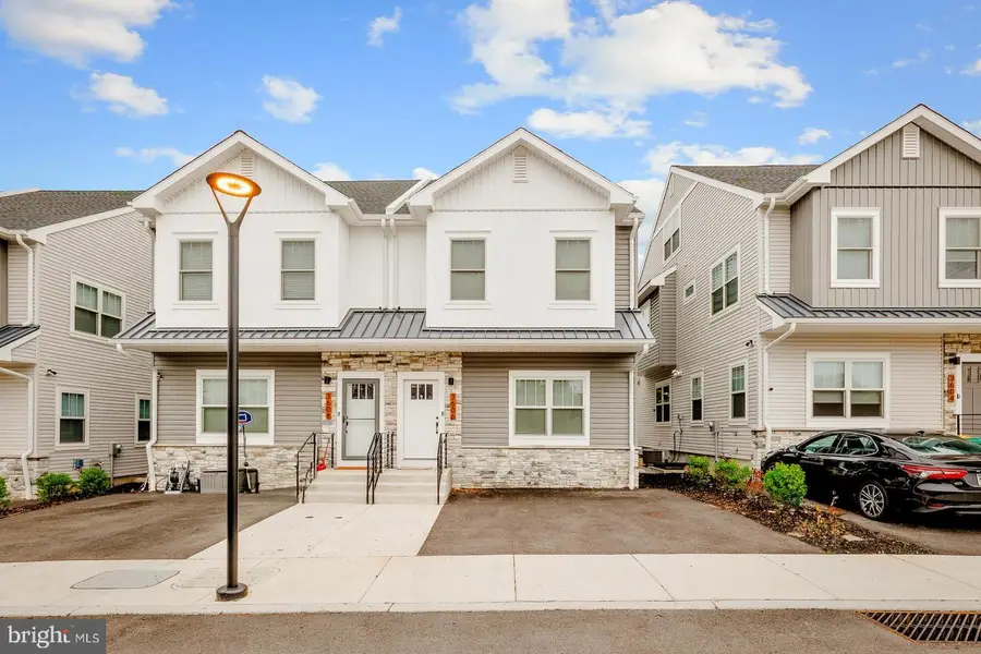 3606 Golfview Ln, Philadelphia, PA 19114 - #3