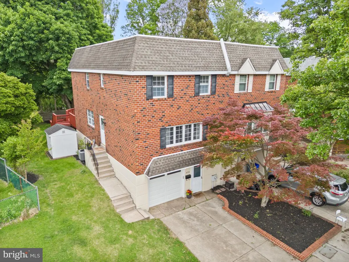 335 Leroy St, Philadelphia, PA 19128 - #1