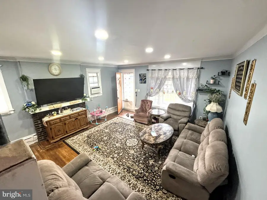 1112 Allengrove St, Philadelphia, PA 19124 - #3