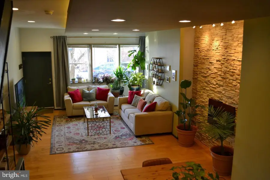 907 N 5th St, Philadelphia, PA 19123 - #2