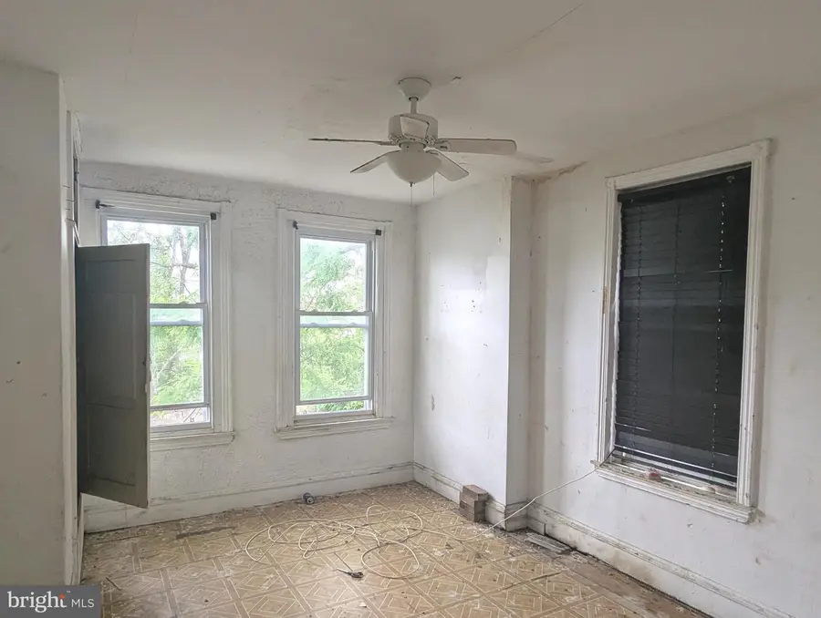 3838 Cambridge St, Philadelphia, PA 19104 - #2