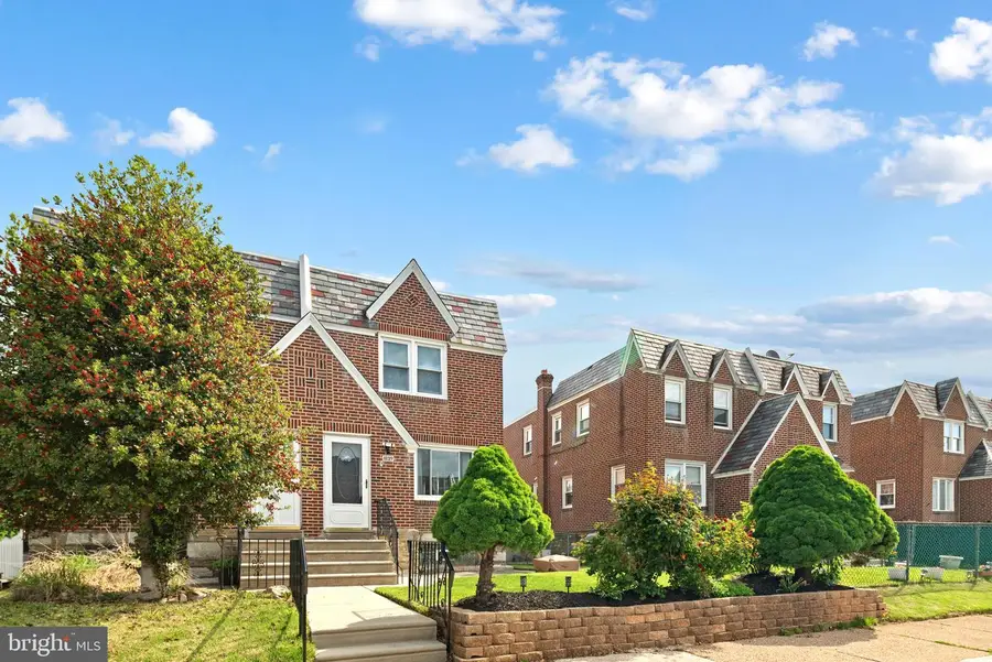 1839 Benson St, Philadelphia, PA 19152 - #2