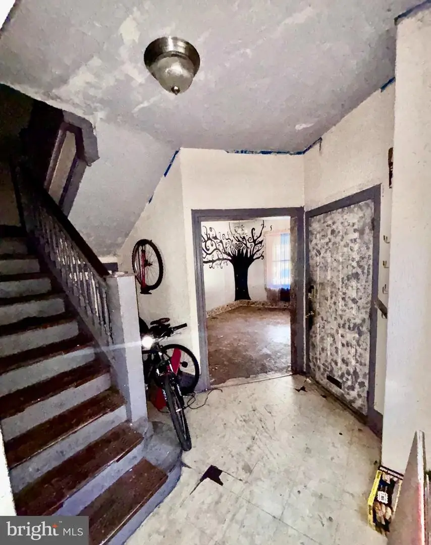 71 E Penn St, Philadelphia, PA 19144 - #2