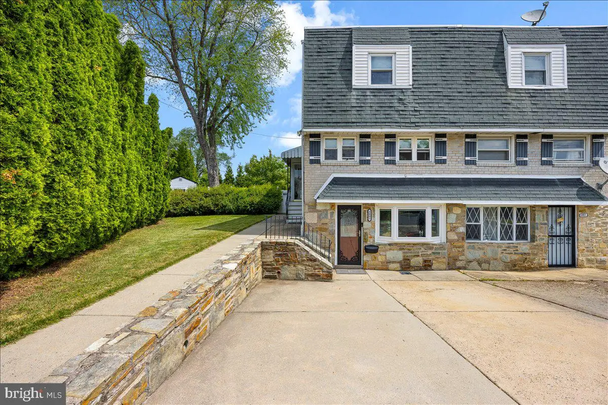 2801 Shipley Rd, Philadelphia, PA 19152 - #1